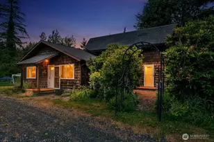 8325 Spurgeon Creek Rd SE, Olympia, WA 98513 - Photo 1
