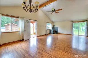 8325 Spurgeon Creek Rd SE, Olympia, WA 98513 - Photo 15