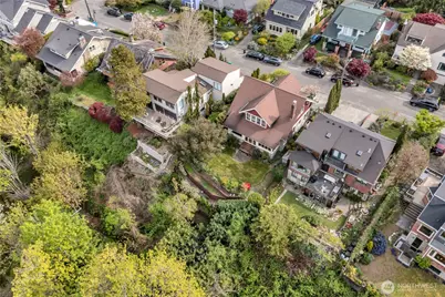 7229 Ledroit Court SW, Seattle, WA 98136 - Photo 27