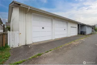 1106 W Wishkah Street, Aberdeen, WA 98520 - Photo 29