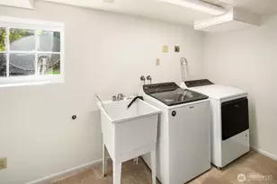 9213 25th Ave NE, Seattle, WA 98115 - Photo 27