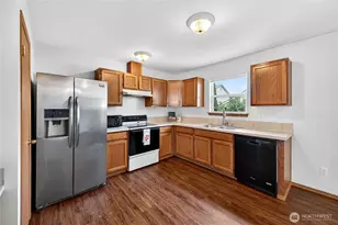 12205 135th St E, Puyallup, WA 98374 - Photo 11