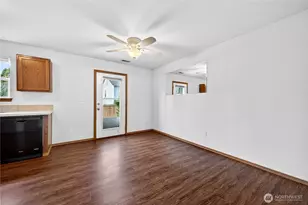 12205 135th St E, Puyallup, WA 98374 - Photo 9