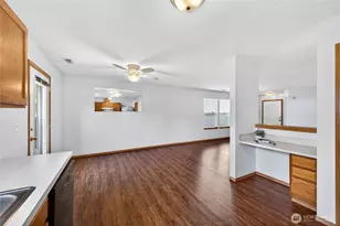 12205 135th St E, Puyallup, WA 98374 - Photo 13