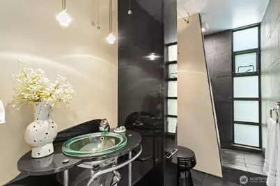 8627 Fauntlee Crest SW, Seattle, WA 98136 - Photo 21