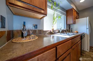 18825 19th Dr SE, Bothell, WA 98012 - Photo 9