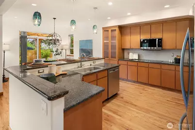 911 NW 59th Street, Seattle, WA 98107 - Photo 9