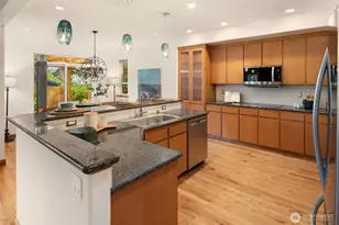 911 NW 59th St, Seattle, WA 98107 - Photo 9