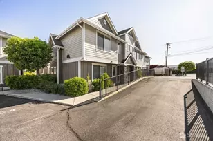 230 E Furnham Ave, Chelan, WA 98816 - Photo 33
