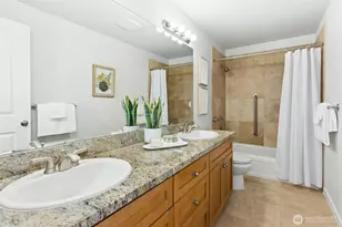 621 NE 77th St, Seattle, WA 98115 - Photo 27