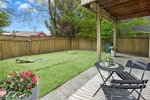 621 NE 77th St, Seattle, WA 98115 - Photo 31