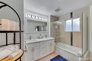 10825 Marine View Dr SW, Seattle, WA 98146 - Photo 9