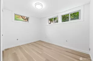 10825 Marine View Dr SW, Seattle, WA 98146 - Photo 13