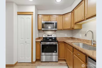20414 26th Avenue W #L2, Lynnwood, WA 98036 - Photo 7