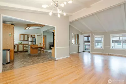 425 Chuckanut Drive N #6, Bellingham, WA 98229 - Photo 7