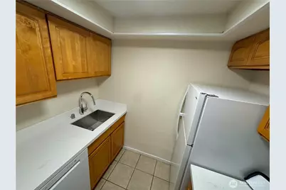 929 N 105th Street #C, Seattle, WA 98133 - Photo 5
