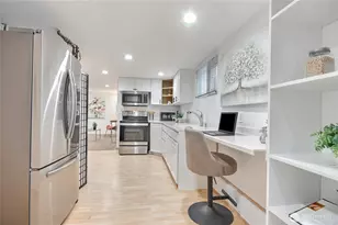 1116 6th Ave N, Seattle, WA 98109 - Photo 31