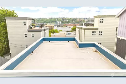1116 6th Avenue N, Seattle, WA 98109 - Photo 17