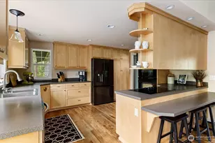 32 Ponderosa Dr, Oak Harbor, WA 98277 - Photo 11