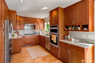 3411 NW 67th St, Seattle, WA 98117 - Photo 9