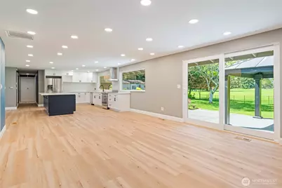 8001 Sapphire Drive SW, Lakewood, WA 98498 - Photo 13