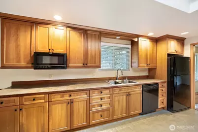 617 S 301st Street, Federal Way, WA 98003 - Photo 9