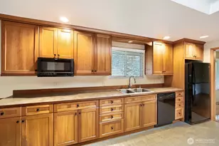617 S 301st St, Federal Way, WA 98003 - Photo 9
