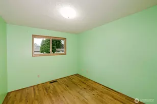 3875 NE Pinecone Dr, Bremerton, WA 98310 - Photo 9