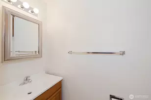 3875 NE Pinecone Dr, Bremerton, WA 98310 - Photo 21