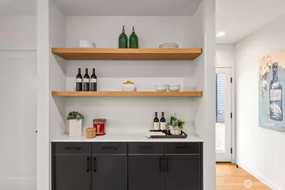 4116 A Burke Avenue N, Seattle, WA 98103 - Photo 15