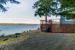 727 E Stretch Island Rd S, Grapeview, WA 98546 - Photo 11