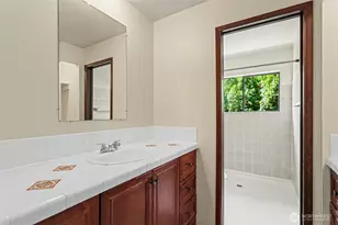 10917 80th Pl NE, Kirkland, WA 98034 - Photo 17