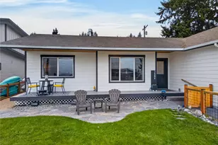 1584 Country Club Dr, Camano Island, WA 98282 - Photo 31
