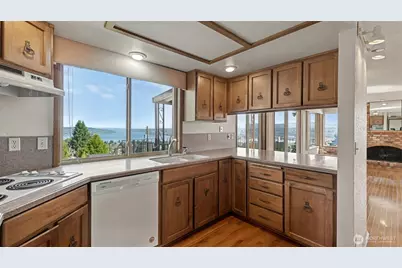 8208 S 124th Street, Seattle, WA 98178 - Photo 17
