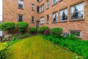 1427 3rd Ave W, Seattle, WA 98119 - Photo 3