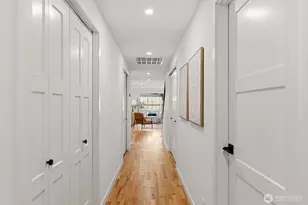 16432 NE 18th St, Bellevue, WA 98008 - Photo 17