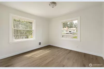 330 Dora Avenue, Bremerton, WA 98312 - Photo 9