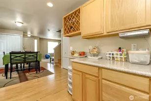 2707 9th St SE, Puyallup, WA 98374 - Photo 13
