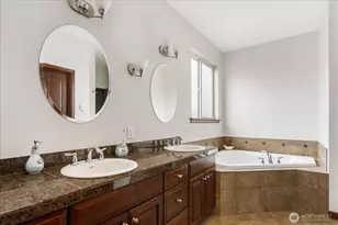 2777 SW Fairway Point Dr, Oak Harbor, WA 98277 - Photo 19