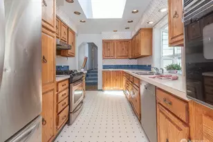 12514 2nd Ave NW, Seattle, WA 98177 - Photo 11