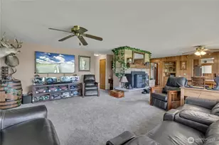 1243 25th St SE, Puyallup, WA 98372 - Photo 7