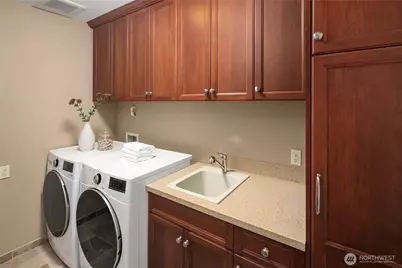 1188 Harvard Avenue E #4, Seattle, WA 98102 - Photo 31
