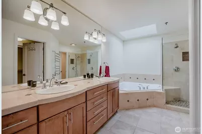 10108 NE 63rd Street, Kirkland, WA 98033 - Photo 23