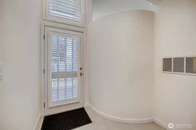 10108 NE 63rd Street, Kirkland, WA 98033 - Photo 19