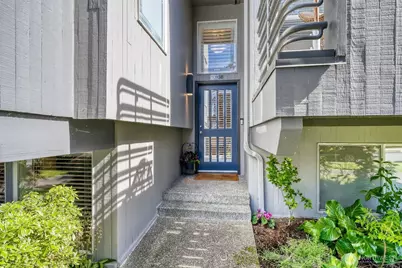 10108 NE 63rd Street, Kirkland, WA 98033 - Photo 3