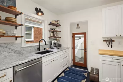 2624 W Plymouth Street, Seattle, WA 98199 - Photo 13