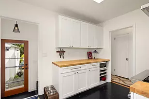 2624 W Plymouth St, Seattle, WA 98199 - Photo 15