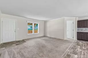 101 Sir Lancelot Dr, Castle Rock, WA 98611 - Photo 9