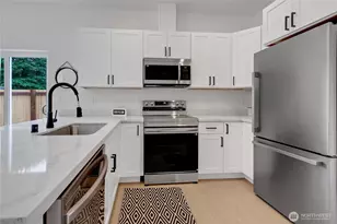 9420 S D St C, Tacoma, WA 98444 - Photo 7