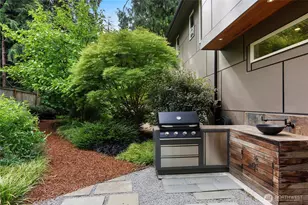 8587 Springridge Rd NE, Bainbridge Island, WA 98110 - Photo 19